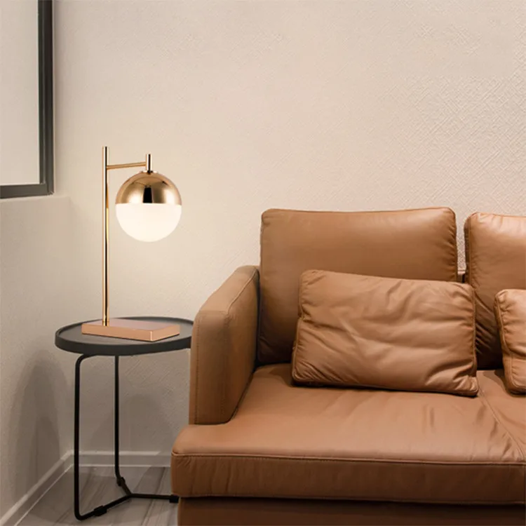 Professional factory wholesale post-modern round led table lamp