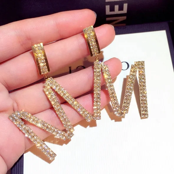 

Letter Earrings Super Flash Crystal Women Earring Jewelry New Fashion Korean Rhinestone Drop Earring, Picture shows
