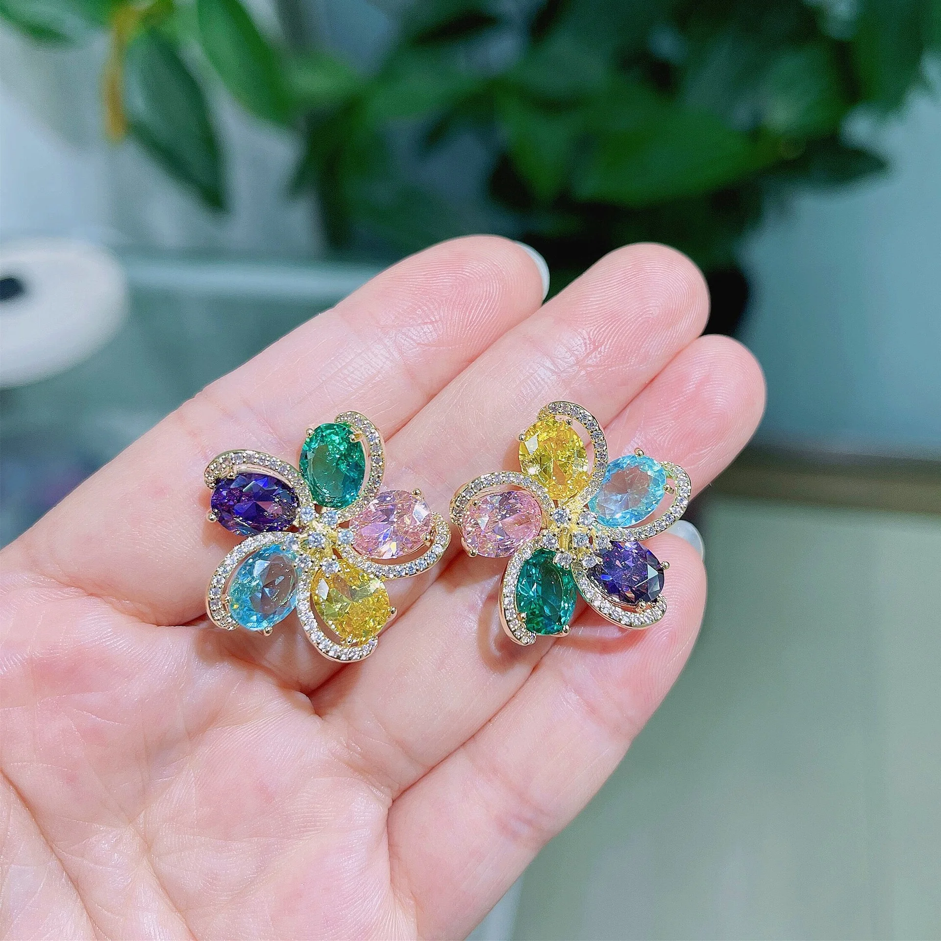 

Fashion jewelry wholesale shiny colorful zircon flower earrings women simple crystal diamond s925 silver needle stud earring, Gold
