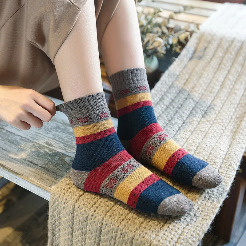 

winter season high quality heavy thick patchwork colorful wool socks women, 5 colors as photo