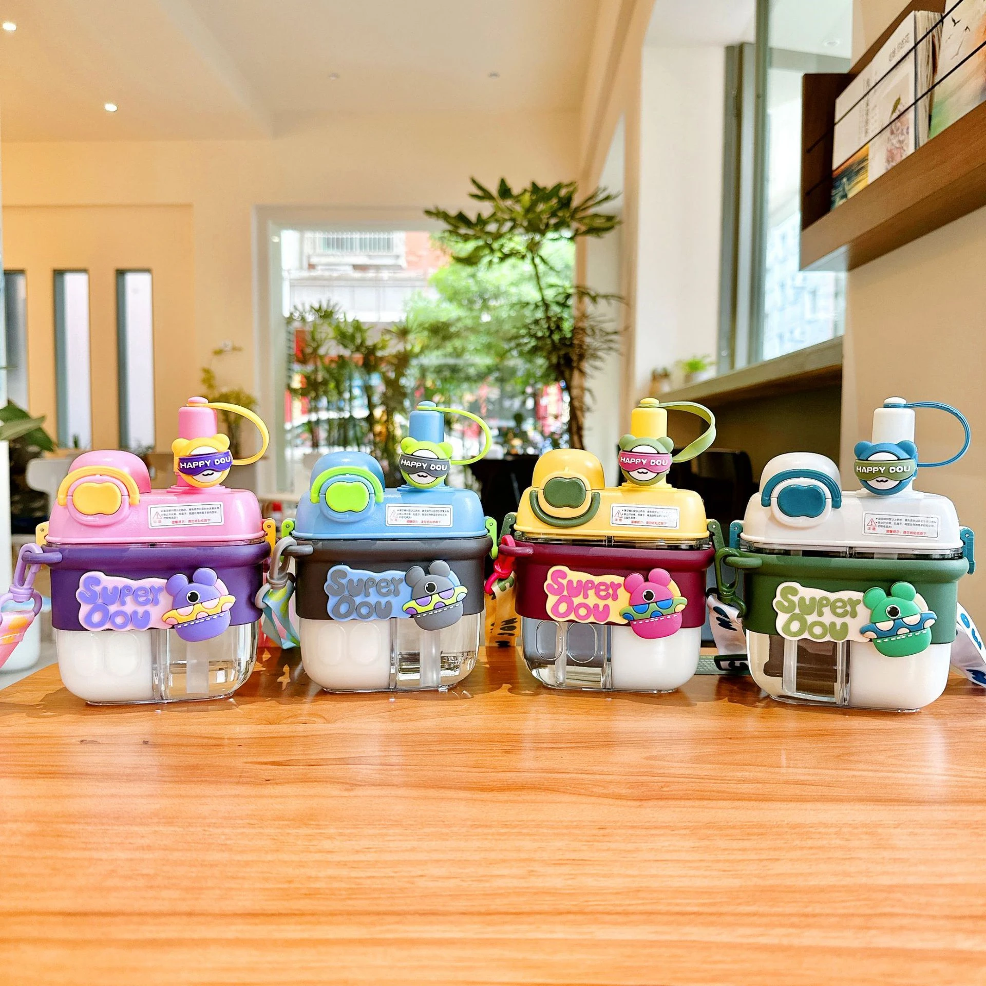 

500ml cartoon kids water bottle outdoor water bottle with straw gourde eco plastic kids water bottle for school