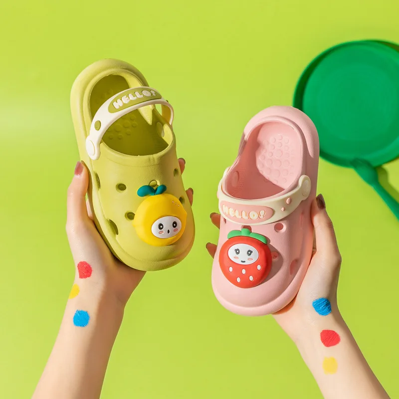 

2021 new arrival children's sandals cute cartoon hole shoes casual comfortable and soft kids house indoor and outdoor slippers, 5 colors