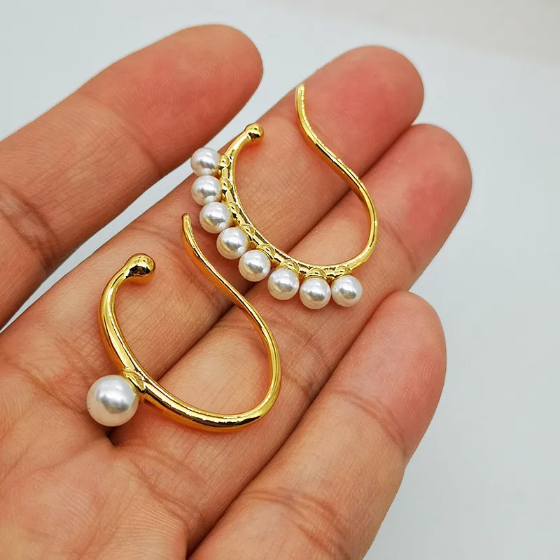 

Aimgal Jewelry ear clip without ear hole retro Geometric pearl cochlear clip U-shaped ear hook female