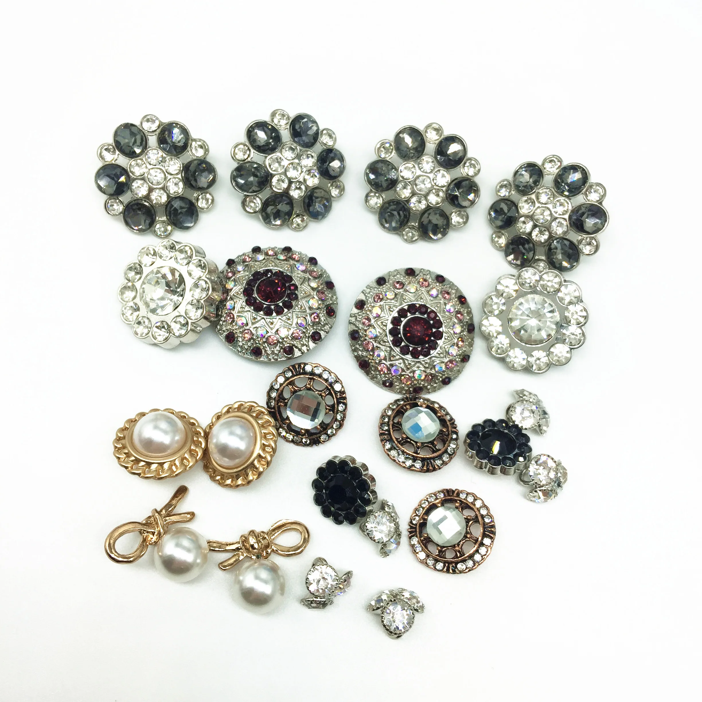 

Cheap rice Custom Logo Alloy Engraving Cowboy Button Cow Clothing Button, Custom color