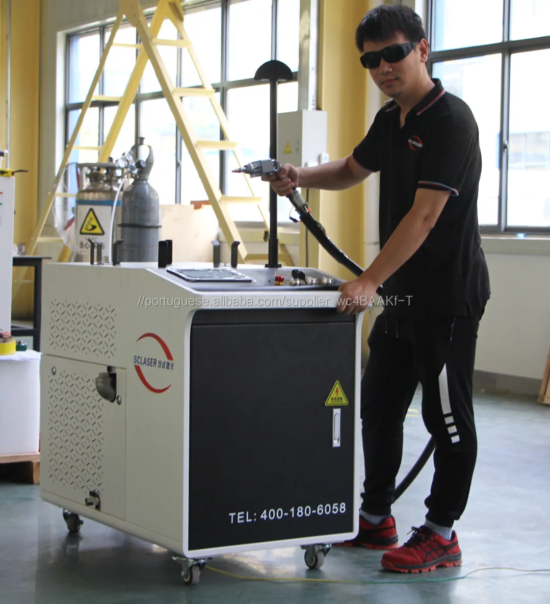 Handheld laser welding