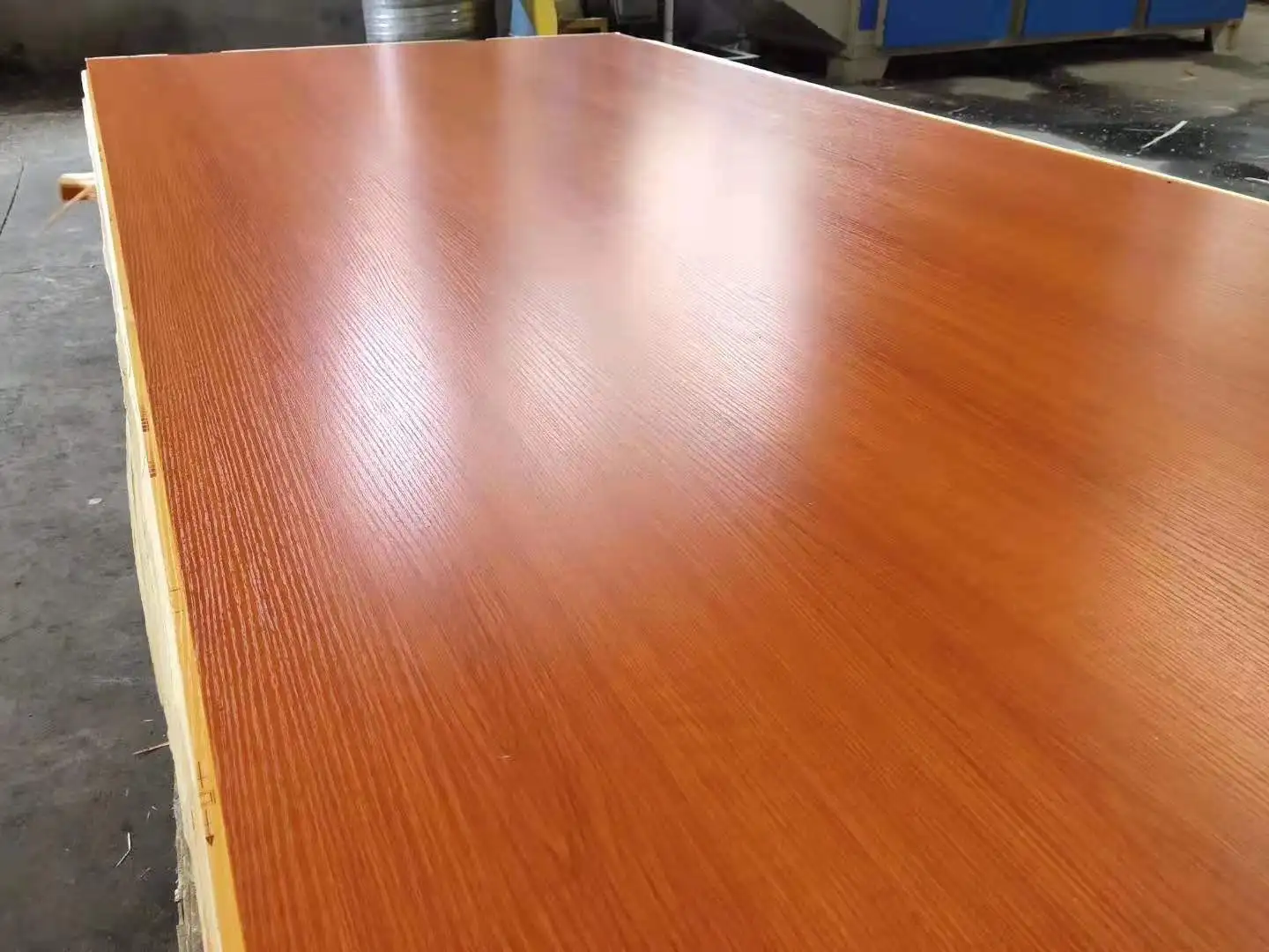 Marine Grade Waterproof White Melamine Faced Plywood For Exterior Usage