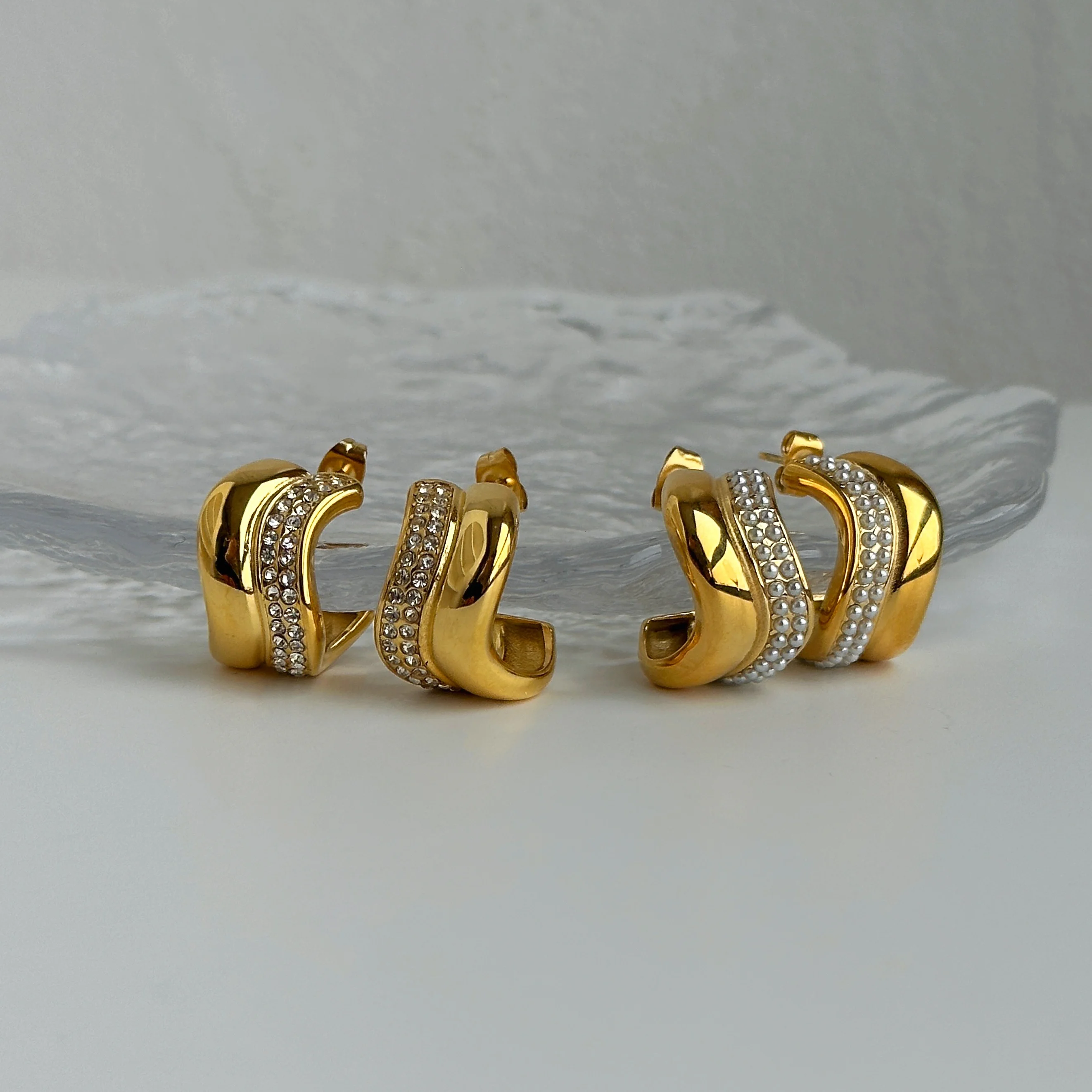 

2024 Dazan Summer 18k Gold Plated Unique Hypoallergenic Stainless Steel OOTD Polished Iced Out Zircon Snail Earrings For Women