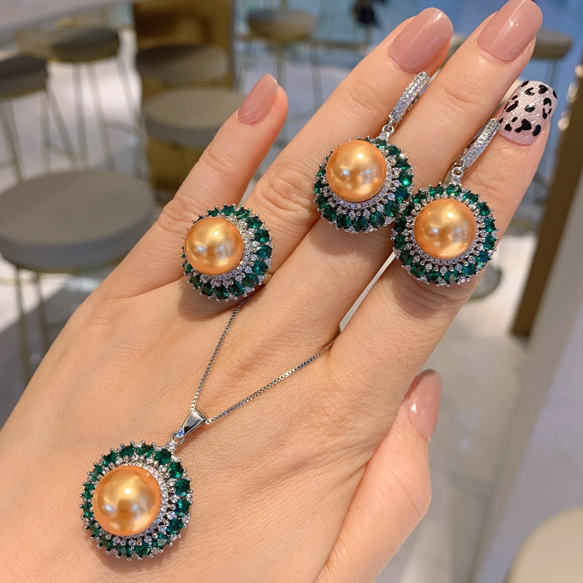 

Vintage Luxury High Quality Pearl Necklace Earring Ring Bridal Jewelry Set For Women Wholesale, Customized color