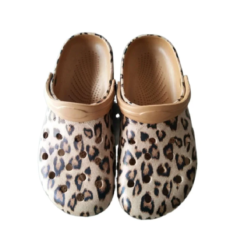 

Cape Robbin Gardener Platform Leopard Clogs Slippers Fashion Comfortable Slip On Slides Shoes Sandals for Women, As pictures