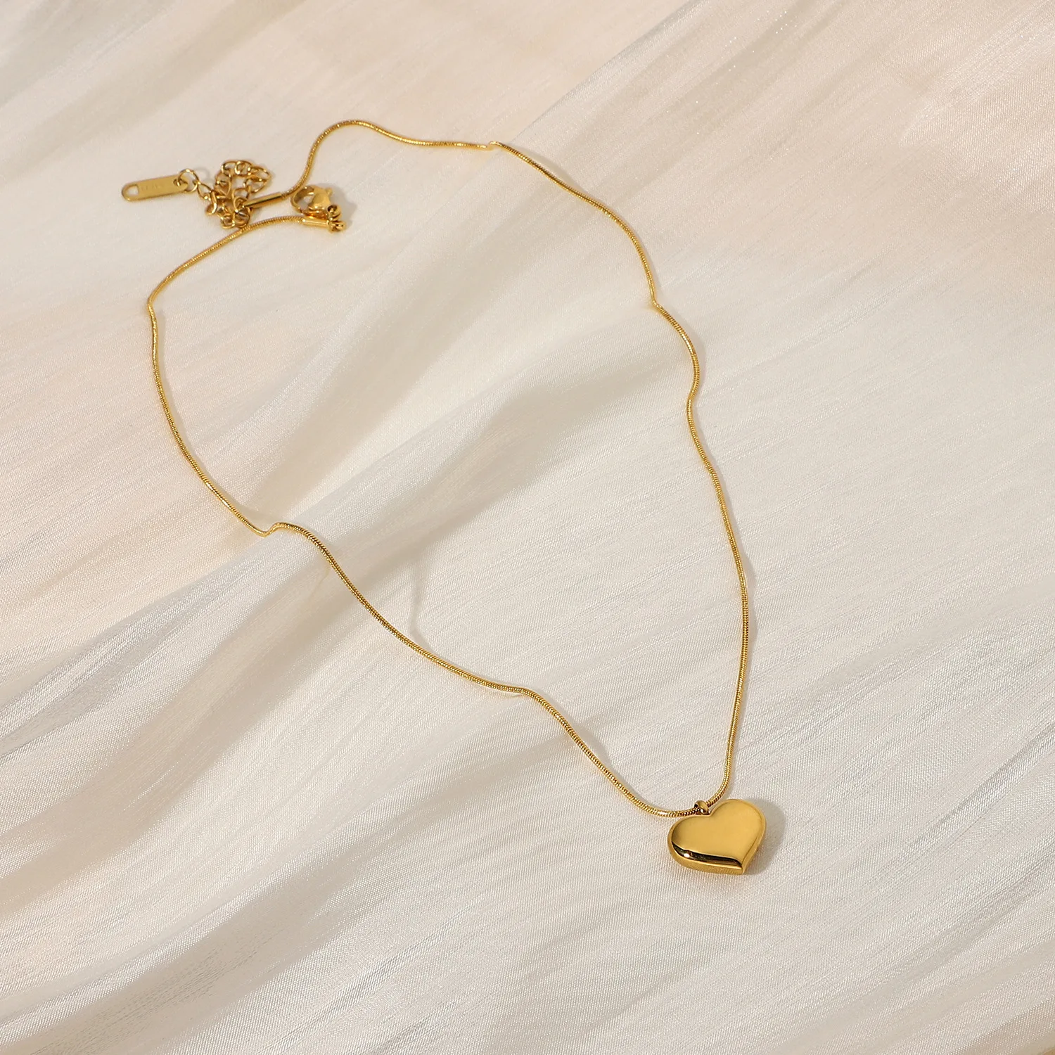 

Real U Ins Stylish High Quality Tranish Free Chunky Necklaces Fashion 18K Gold Plated Stainless Steel Jewelry Necklace for Women