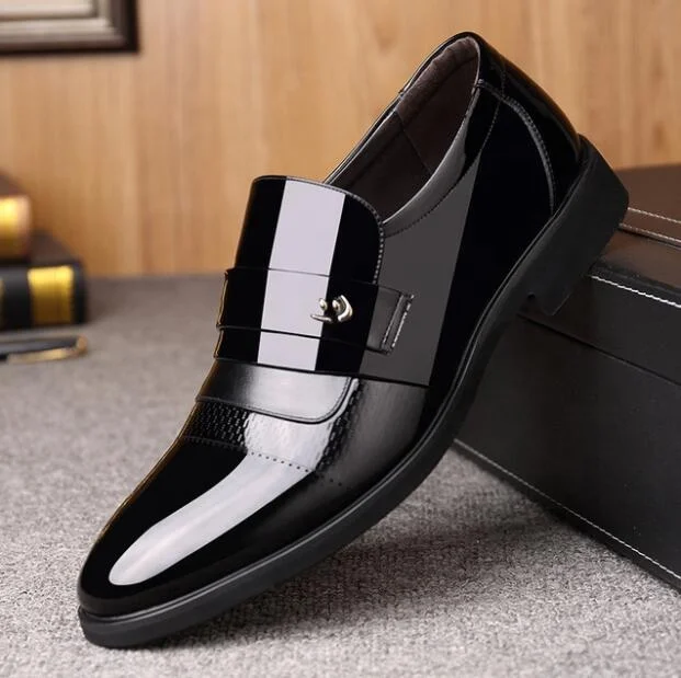 

Wholesale Men's Pointed Glossy Patent Leather Business Formal Casual Shoes, Black brown