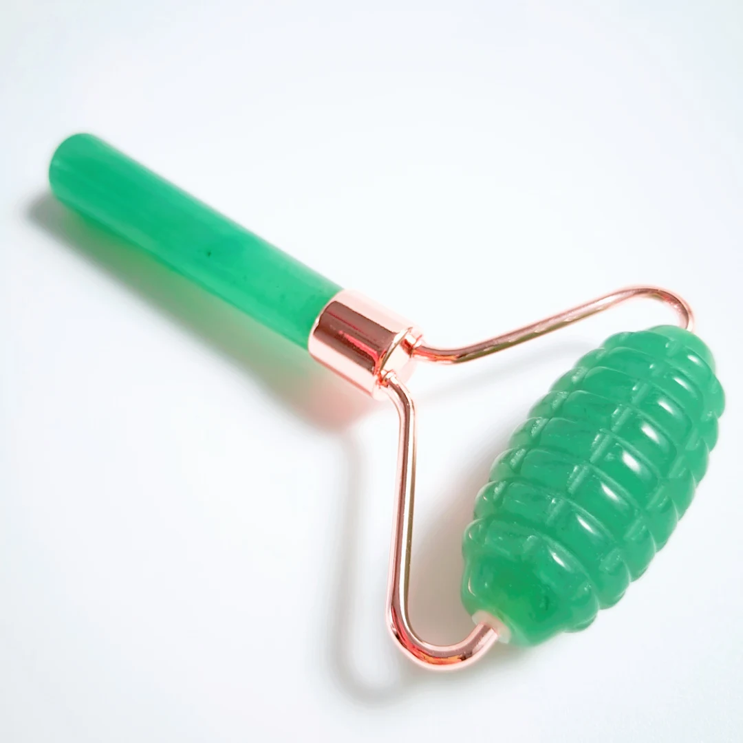 

Beautiful facial massage roller jade Green Aventurine Rollers one hand massage and rugged edge roller