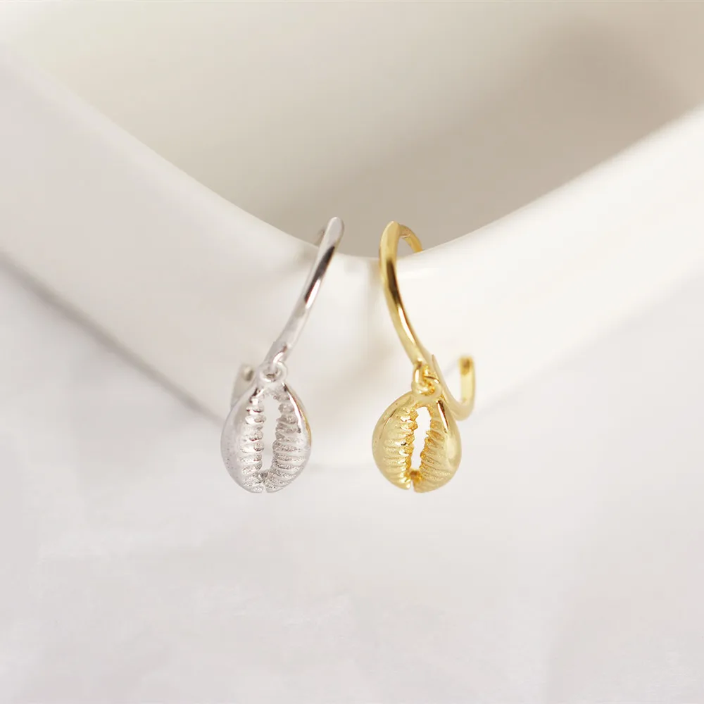 

INS design jewelry sterling silver hoop earrings Jewelry Cute Girls Gold huggie shell earrings for women