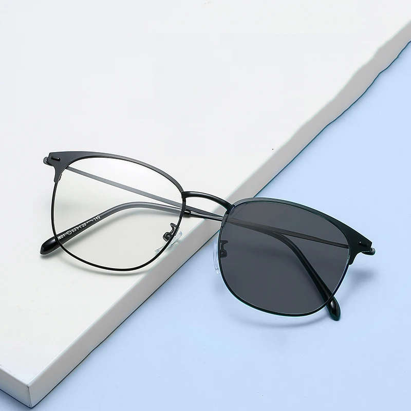 

Retro High Quality Square Anti Blue Light Glasses Photochromic Glasses Blue Light Blocking Glasses