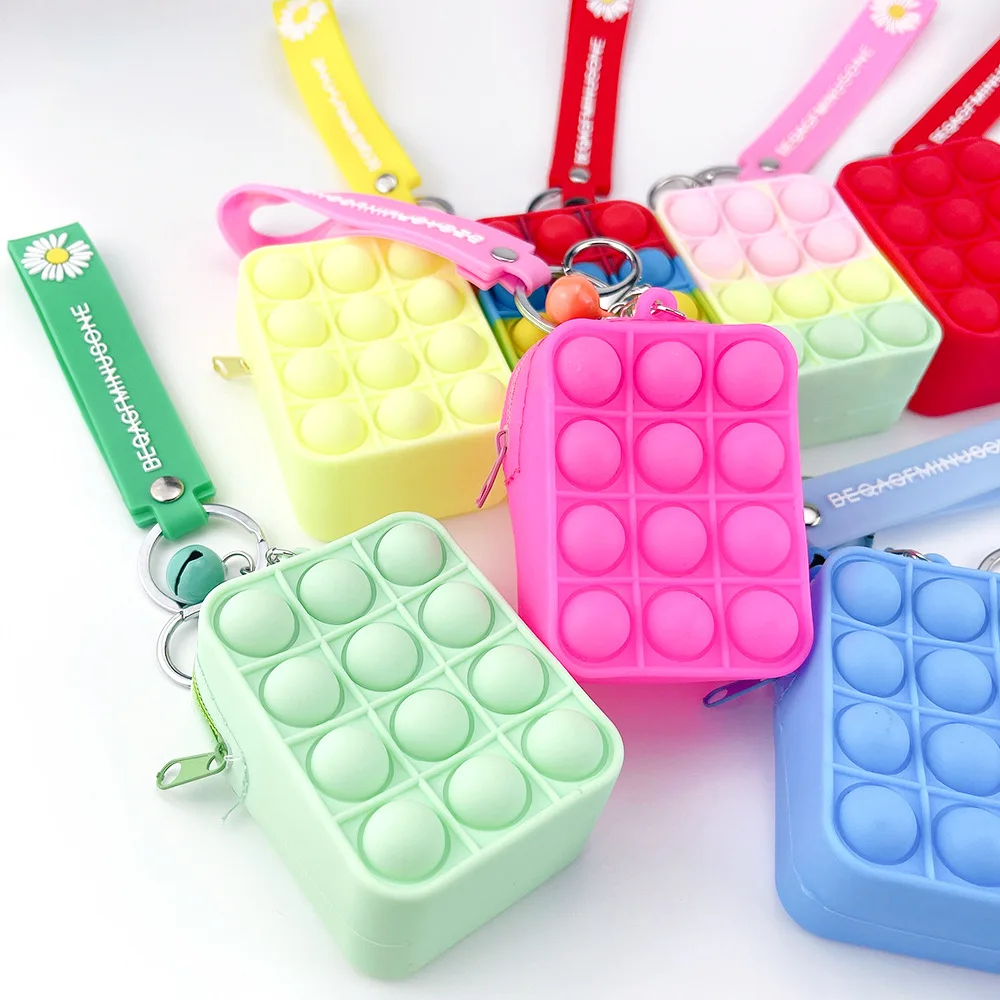 

2021 New Pops Simple Dimple Fidget Toy Keychain Push Pop Bubble Toy Wallet Bags Sensory Decompression Toy, Any color is ok