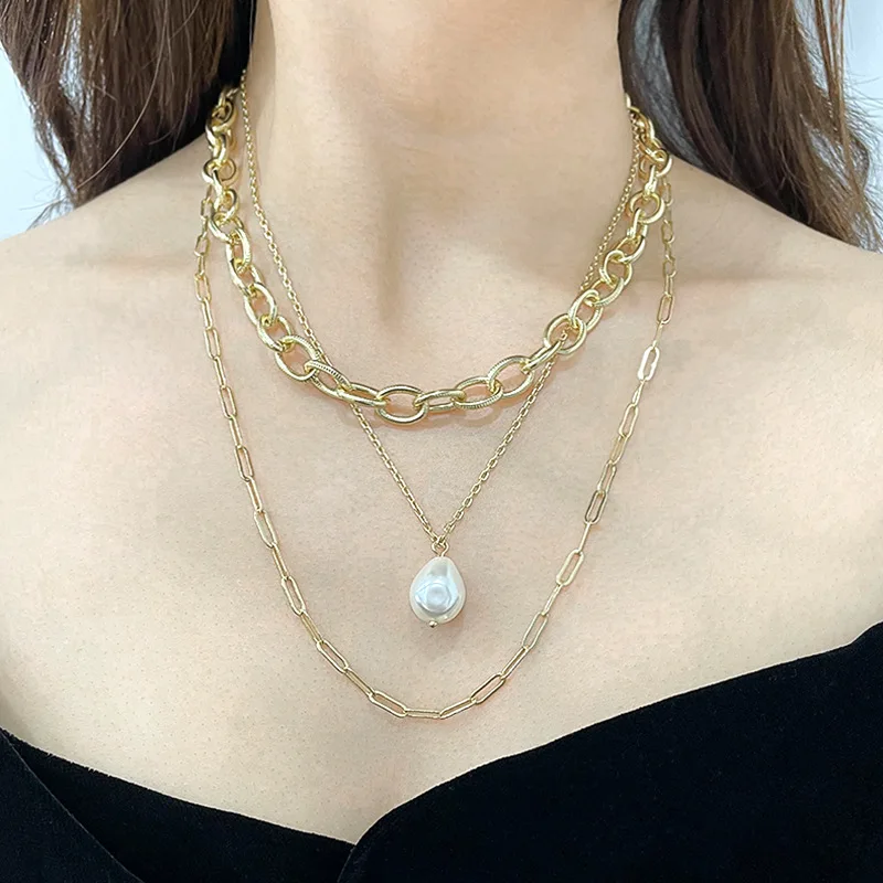 

2022 New Fashion Jewelry 18k Gold Plated Multi Layer Link Chain Necklace Irregularly Shape Baroque Pearl Pendant Necklaces Women