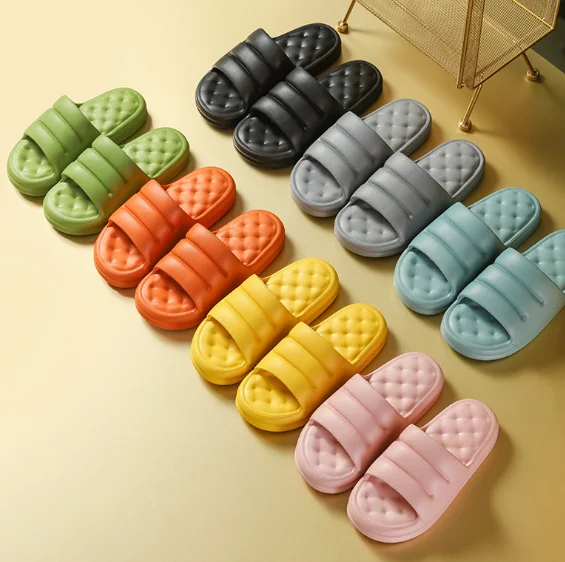 

Factory spot wholesale slippers women's summer home use stepping on excrement feeling thick bottom 2021