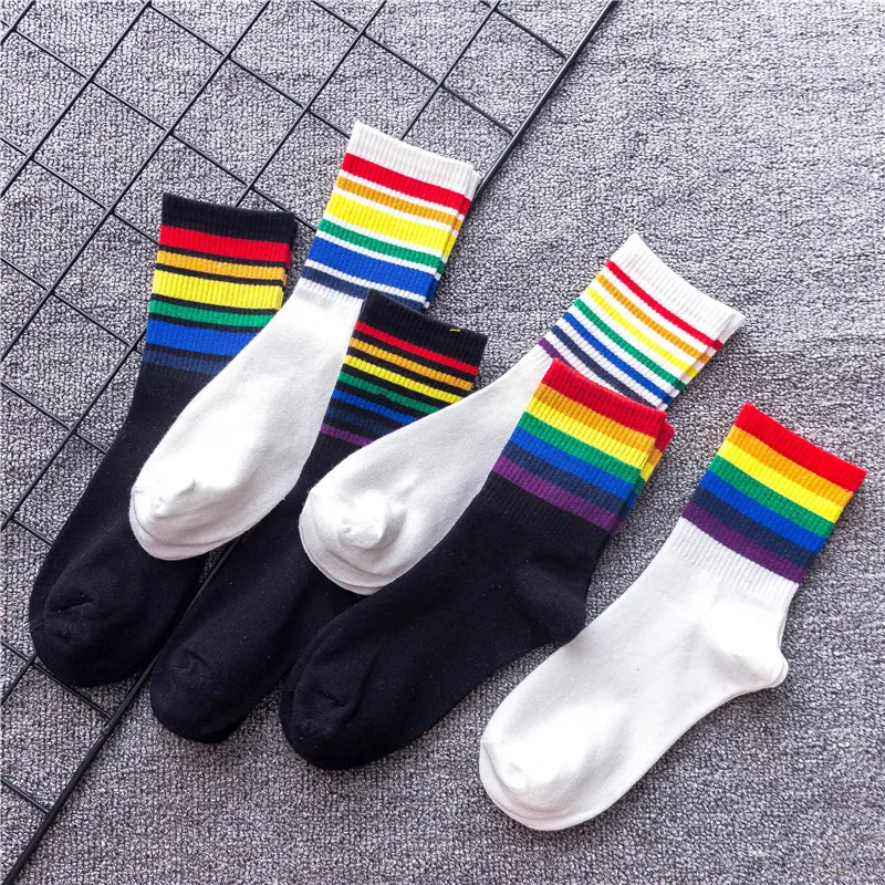 

KANGYI High Quality Fashion rainbow stripe Jacquard Logo Oem Cotton Custom Crew Sport Socks Men