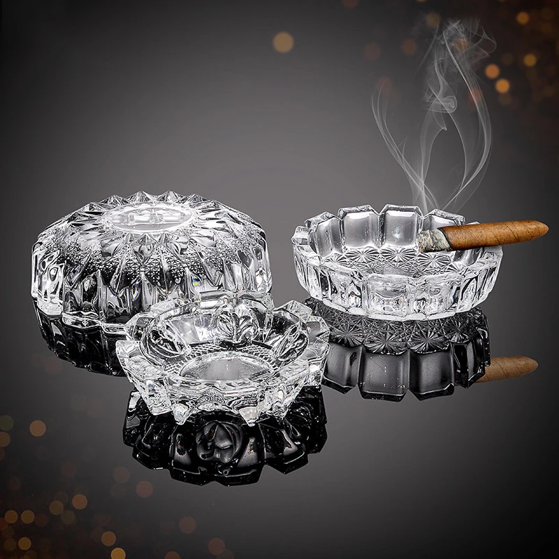 

Redeco New Arrival Classic Custom Ashtray Logo Clear Custom Ashtray Glass Ashtray For Hotel Home Office Decor