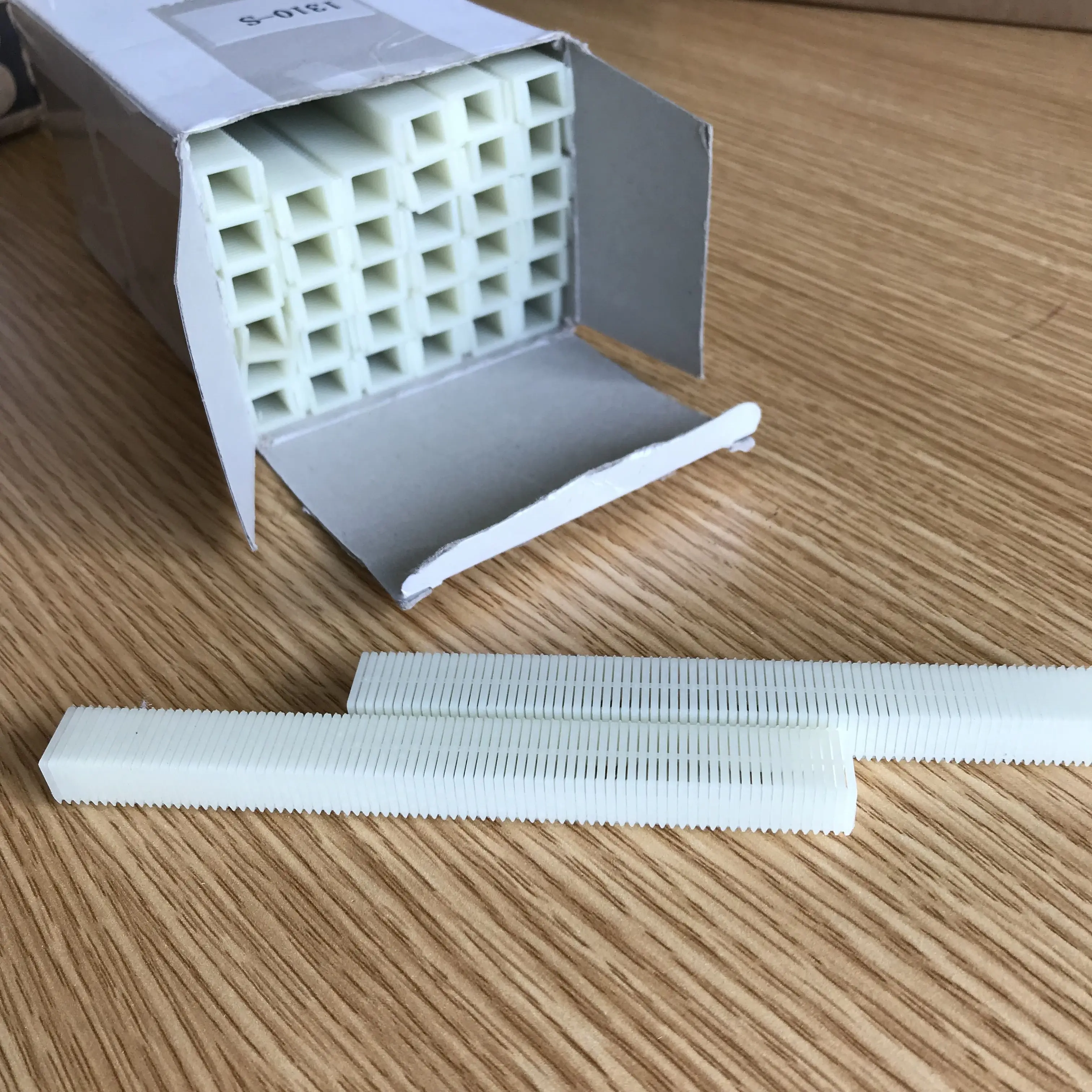 Omer 82p Series Plastic Staples Buy Omer 82p Series Plastic Staples