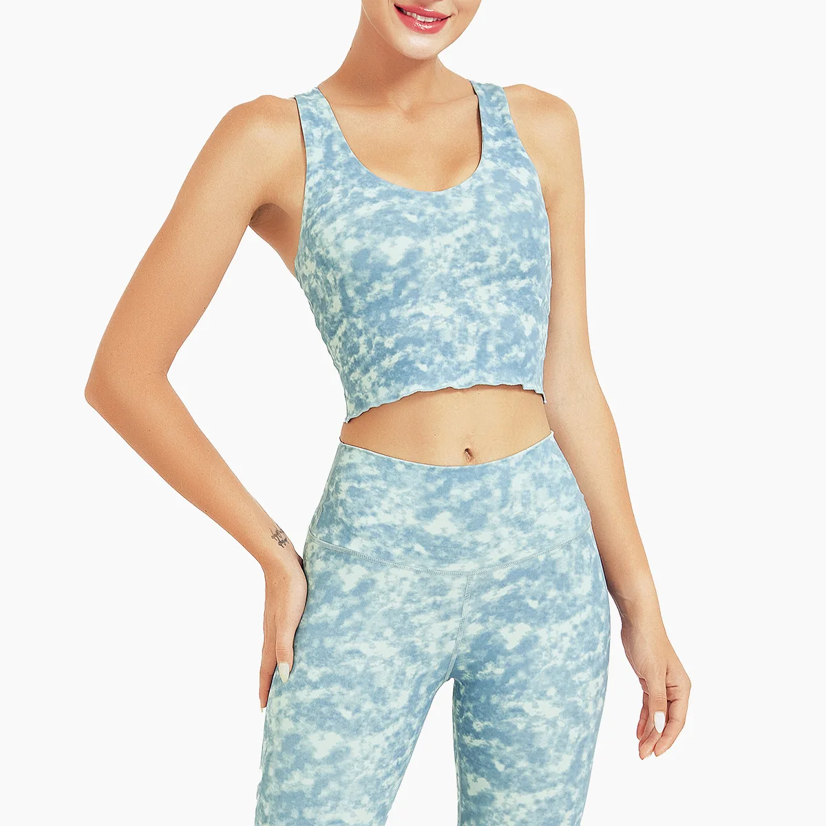 

Women's Yoga Outfit Yoga Pants with Pockets and Yoga Bra Set Workout Activewear