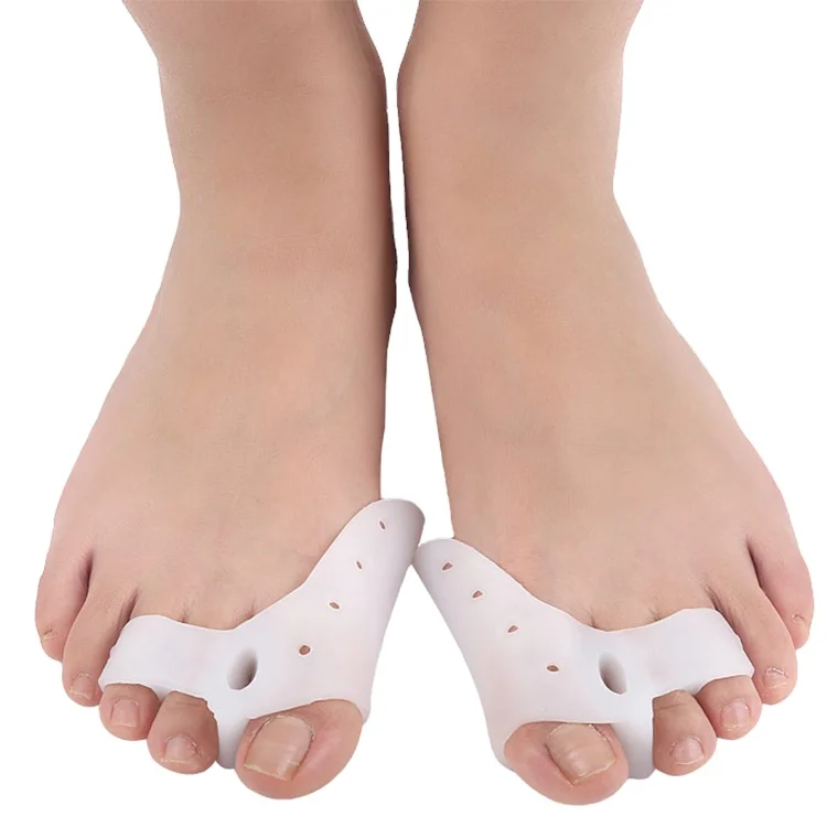 

Hot Selling Products 2021Three Hole Toe Separator Foot pain Relief Bunion Corrector For Hallux Valgus, White