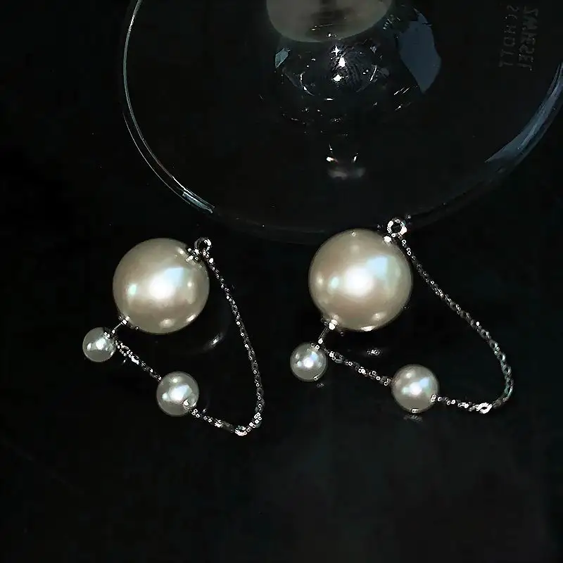 

Temperament Pearl Earrings For Women 2021 New Top Design Delicate Korean Simple White Balls Jewelry Brincos