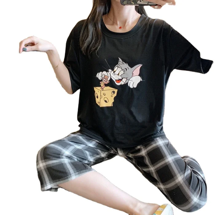 

2020 Hot sale summer cotton material lovely Cartoon printing Women's pajamas Short sleeve 7-point pants Family suit crew neck