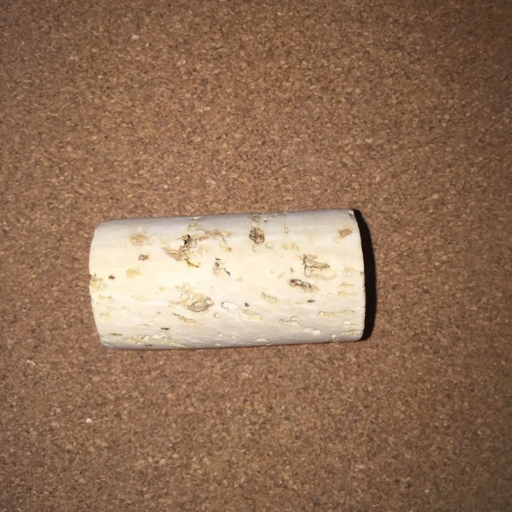 
Grade 1st/ AA Natural Cork stopper for red wine bottle without printing or branding 