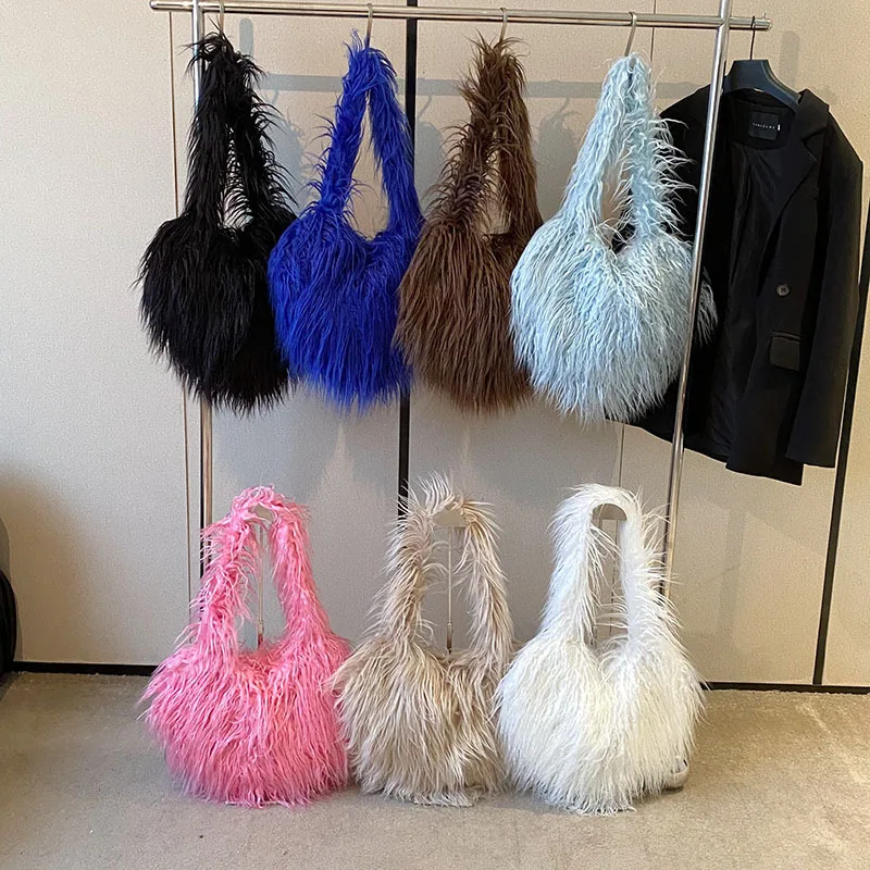 

Fashion Women Handbags Plush Ladies Heart Shaped Bag Y2K Girls Plush Faux Fur shoulder bag