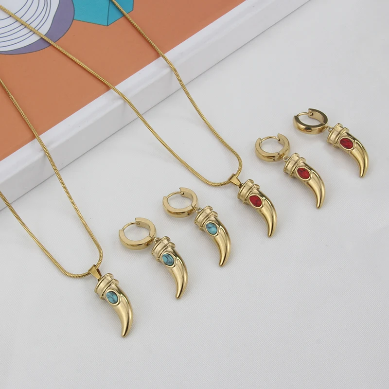 

Fashion Jewelry 18k Gold Plated Stainless Steel with Natural Stone Pendant Necklace Teeth Shape Punk Jewelry Set, Gold color