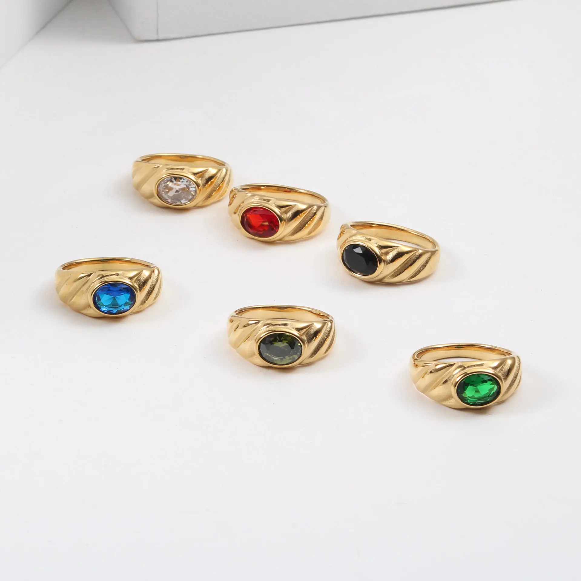 

Non Tarnish & Waterproof Blue Green Red Clear Zircon Stainless Steel Ring Women Trendy Jewelry Wholesale
