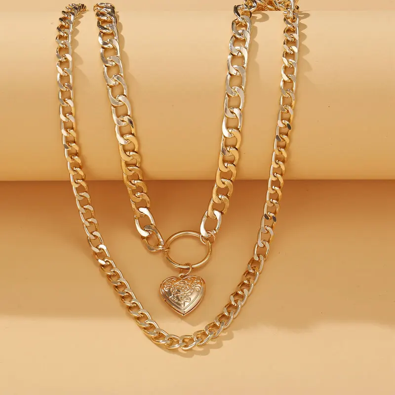 

51578 New vintage love pendant necklace European American creative chain alloy double layer clavicle chain
