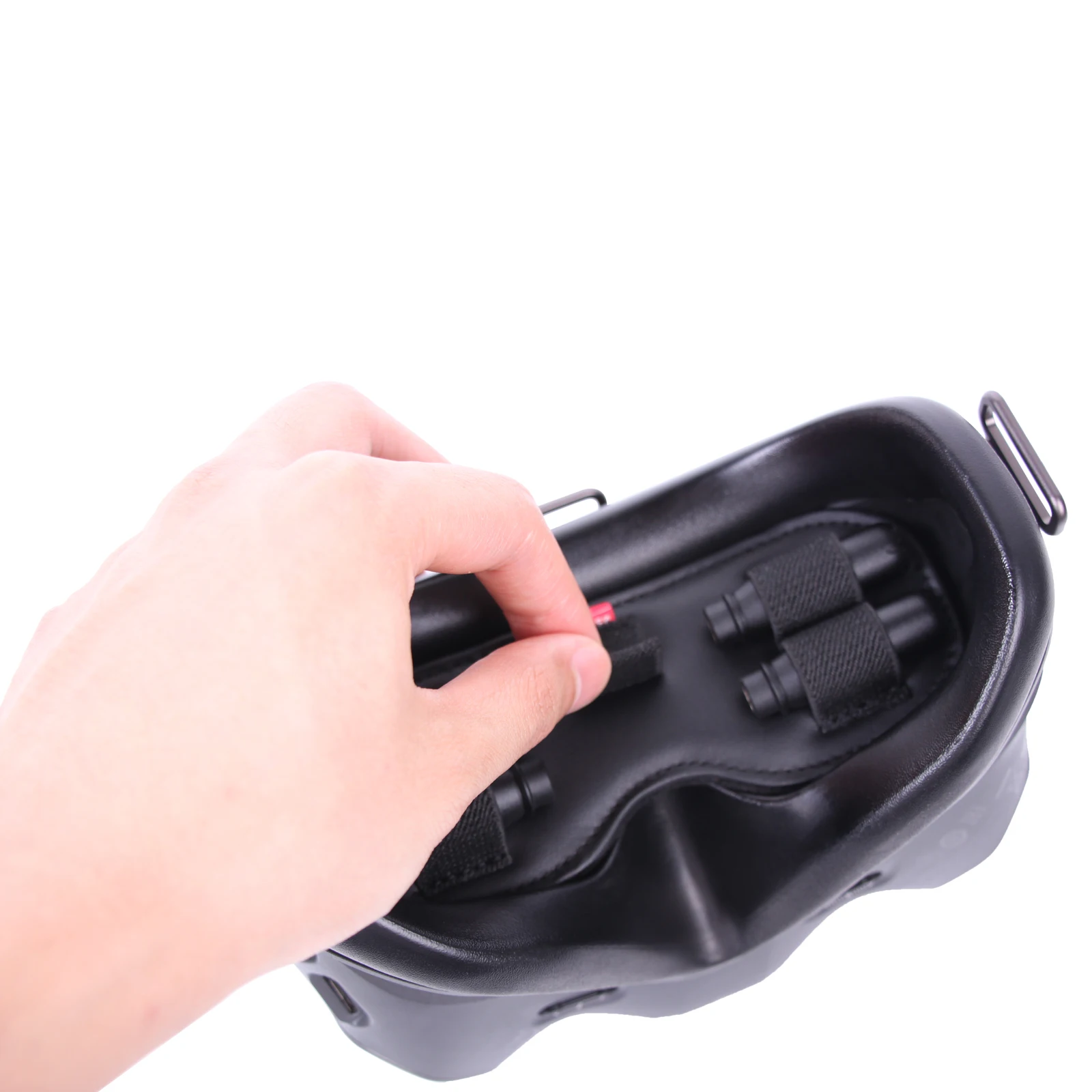 

Sunnylife FV-Q9307 Multifunctional Matte PU Protective Cover Mat For FPV Goggles V2 Sunshade Storage Antennas Memory Card