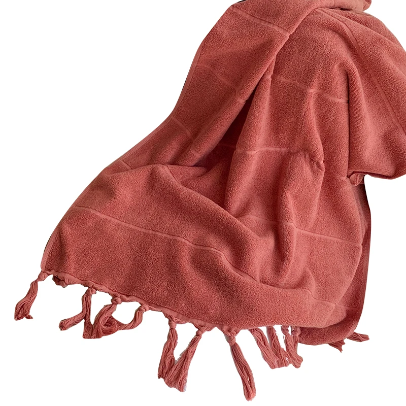 

Custom Bath Towel Set Logo Comfortable And Thick Face Towel And Bath Towel With Tassels