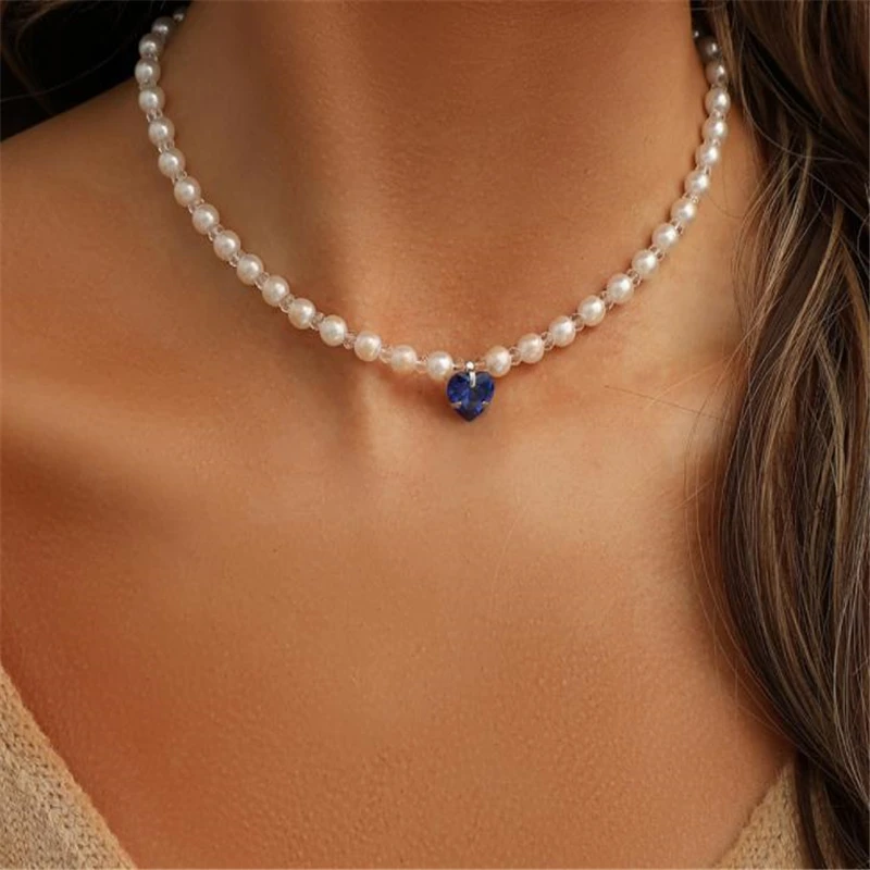 

New jewelry simple fashion blue heart pearl crystal necklace clavicle chain