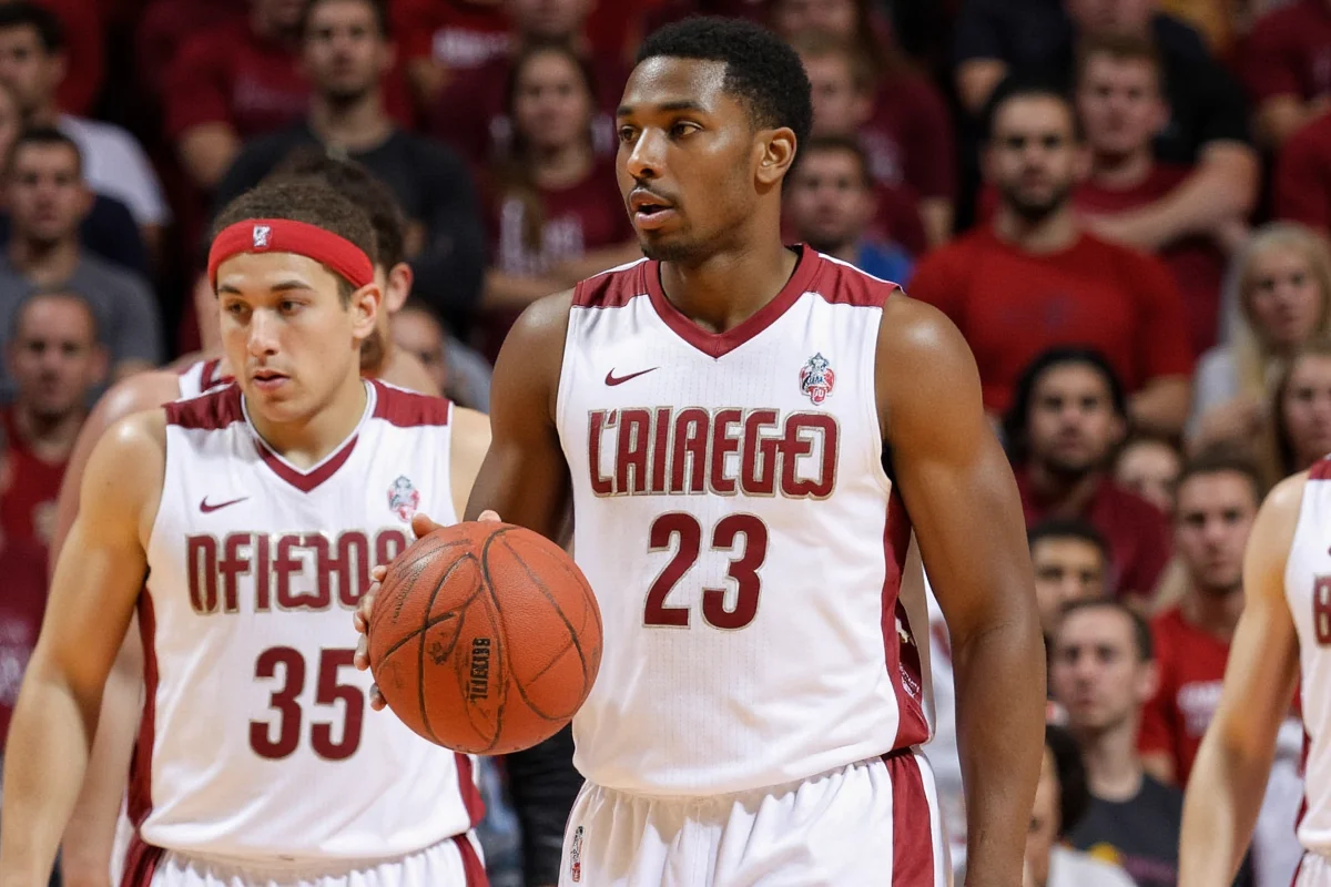 how long is halftime in college basketball