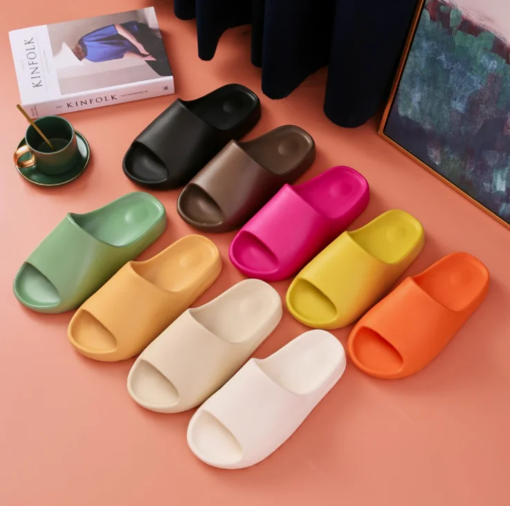 

Custom Printing Logo Slippers Multi-color Flat Bottom Anti-skid Slides Slippers Outside the Flip Flops for Women Men, As shown in the figure