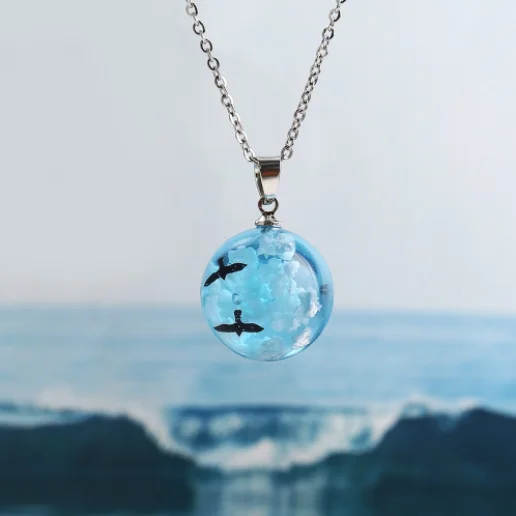 

Creative hHandmade Jewelry With Transparent Ball Pendant With Bright Blue Sky White Cloud Bird, Golden