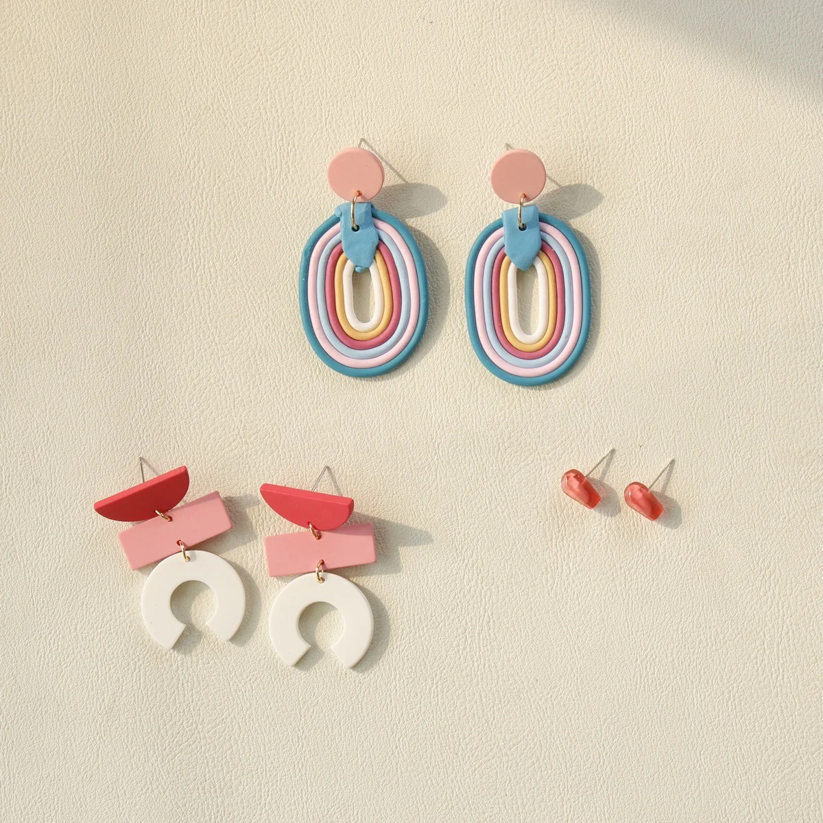 

OUYE pink women acrylic drop earrings wholesale jewelry autumn acetate acrylic stud earrings 2021 acrylic cute round earrings, Colorful