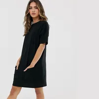 

Top Selling Anti-pilling Black Loose Round Neck Dropped Shoulders Pocket Design Women's Clothing Dress