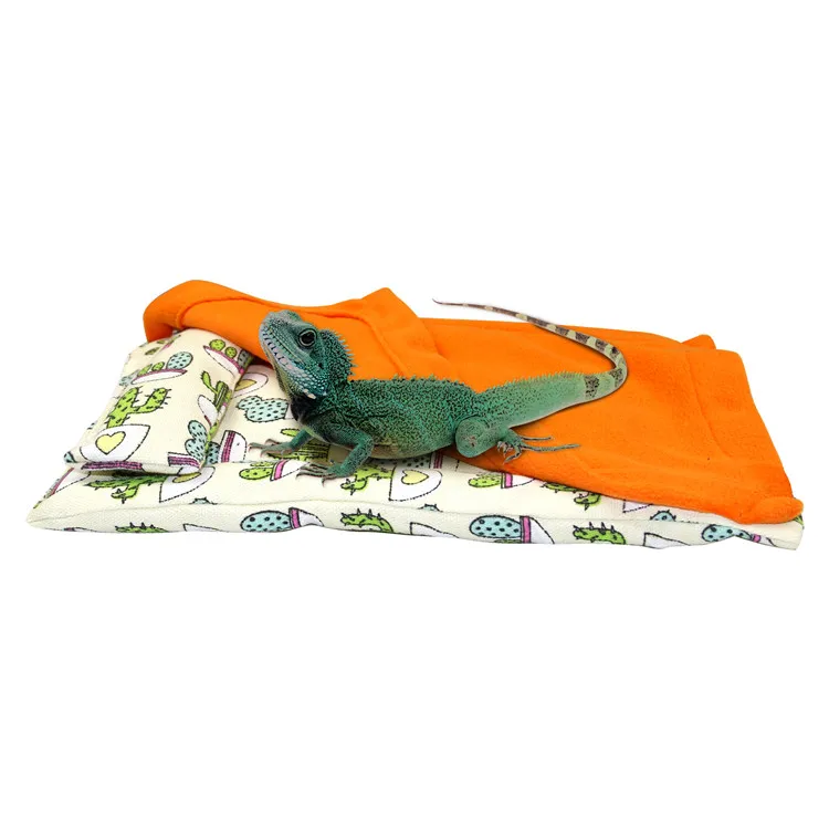 

Reptile Sleeping Bag with Pillow Blanket Bearded Dragon Leopard Gecko Lizard Comfortable and Warm Pet Sleeping Bed, Colour