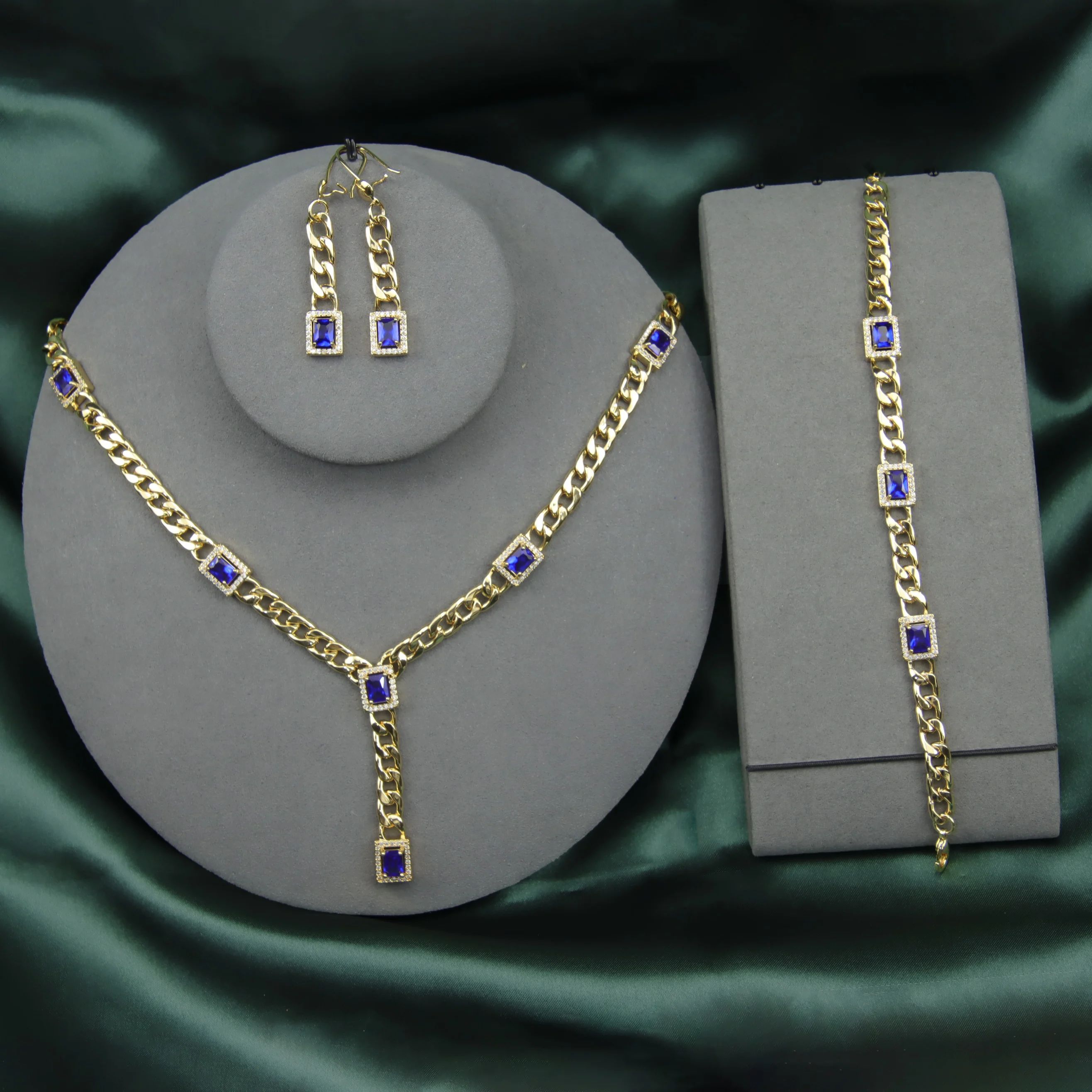 

High Quality Dubai Gold Bangles African Dubai Jewelry Bridal Jewelry Sets Zircon for Women