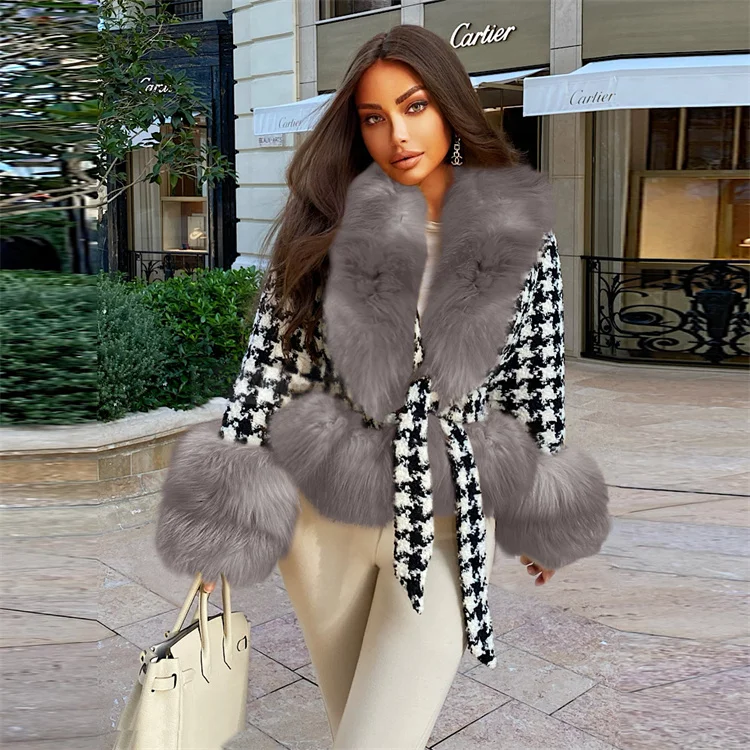 

LvCong New arrivals women plus size winter fur short trench jacket fashionable thick plaid coat