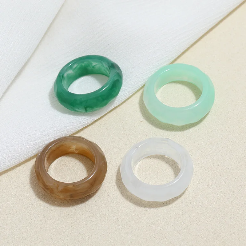 

INS Simple Design Retro Jade Acrylic Finger Band Ring Acetic Acid Chunky Round Resin Band Ring Men Women Jewelry