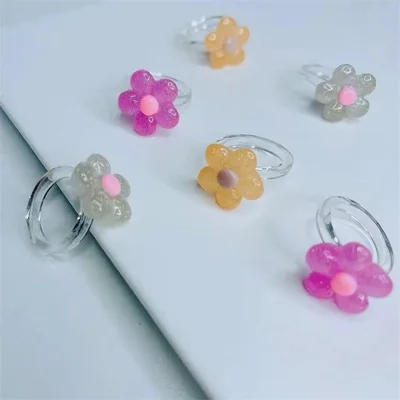 

Cute Women Jewelry Colorful Flower Resin Acrylic Rings Transparent Jelly Petals Plastic Finger Rings For Kids Girls