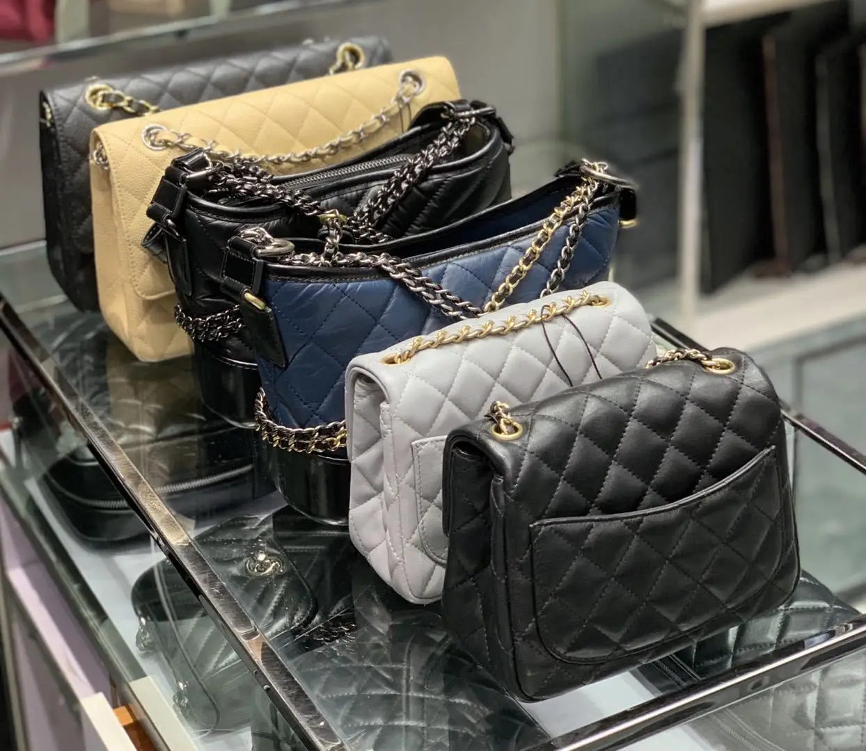 

Factory direct sales of new European and American luxury brands women's bag diamond lattice design fashion handbag original