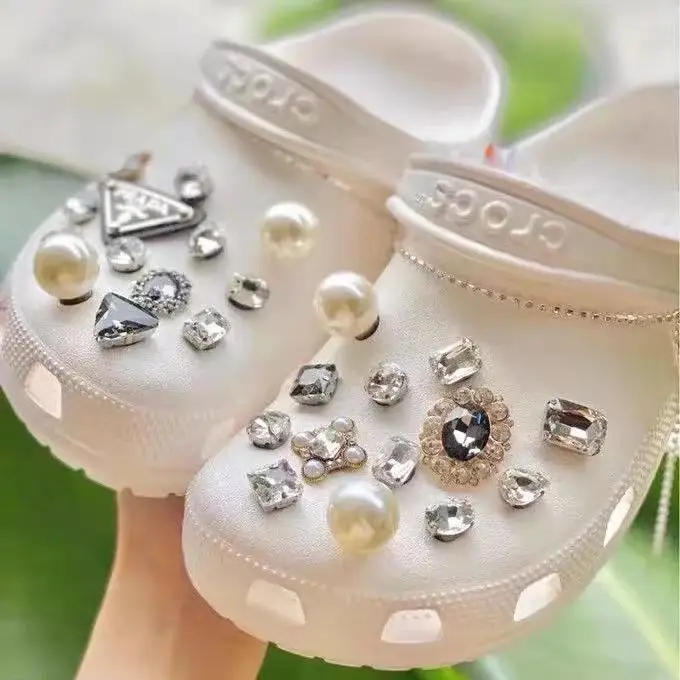 

2021 custom designer women lady charms decorations bling metal crystal clogs luxury charms, Customized color