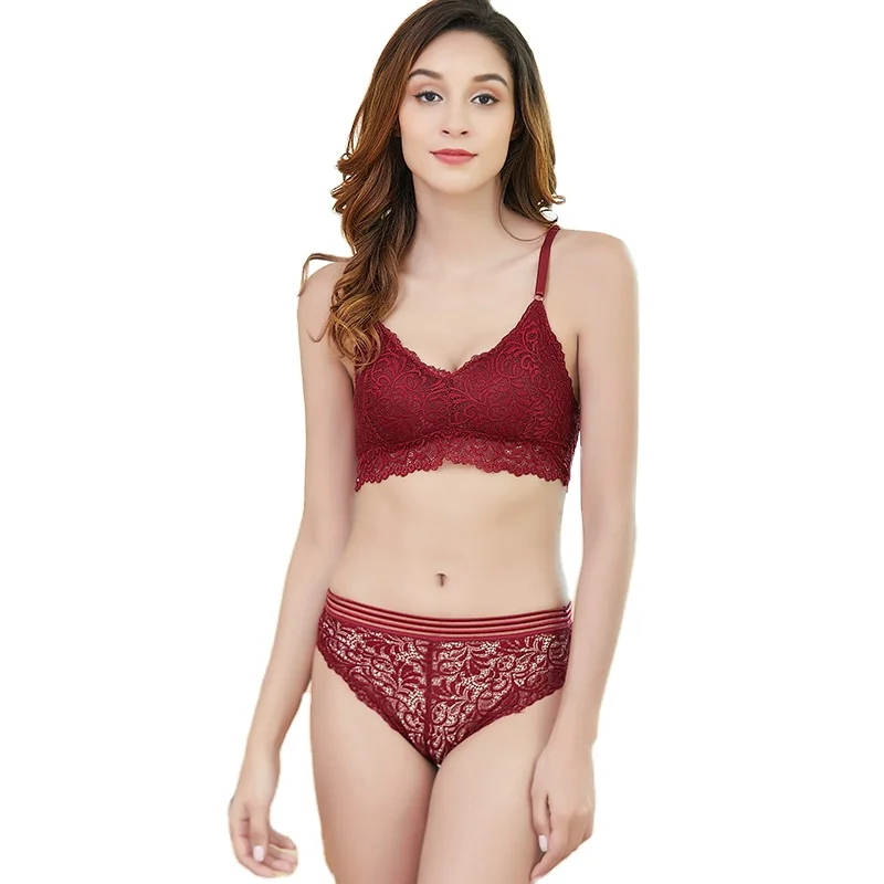 

Women's Beautiful Back Wireless Breathable Sexy Halter Tube Top Crop Top Chest Wrap Panty Lace Panty Bikini Bra Set