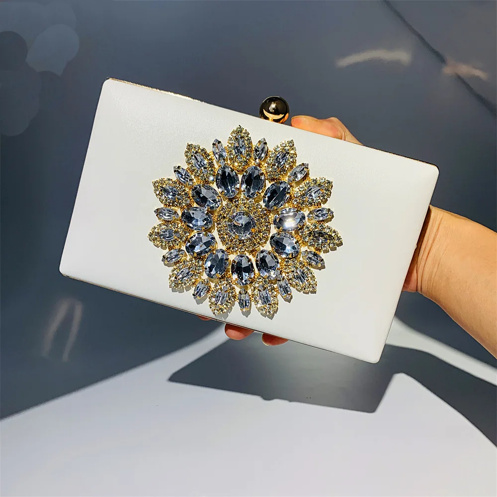 

White Elegant Diamond Sun Flower rhinestone Clutch Purse For Women Luxury Square Clutch Bag Evening Bags Sac A Main Femme 2023